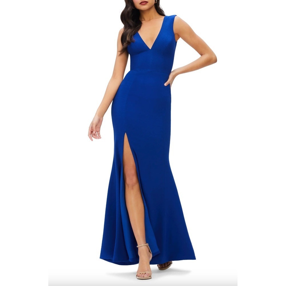 DRESS THE POPULATION Sandra Plunge Crepe Trumpet Gown in Electric Blue